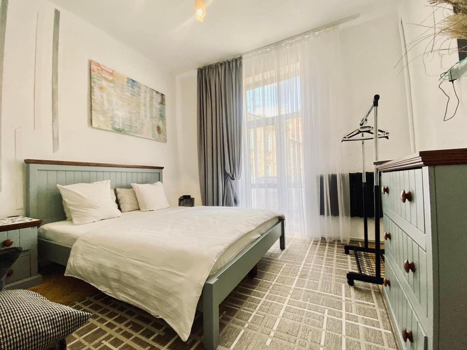 центр 2 кім вул ужгородська безкоштовна парковка Apartment Lviv